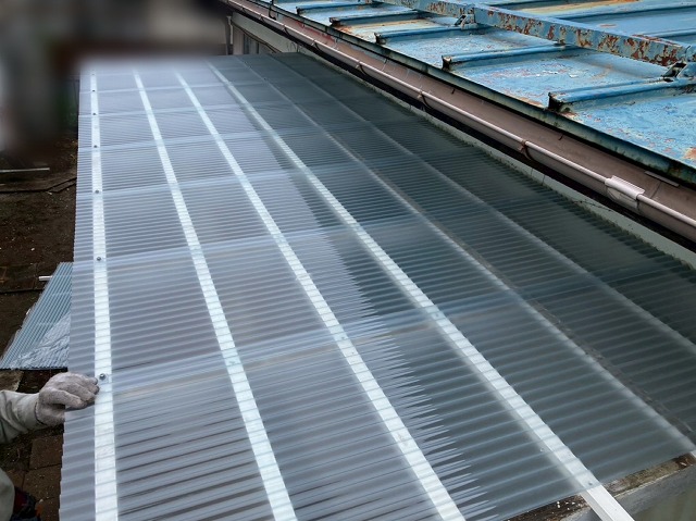 仙台市太白区-ポリカ波板交換工事-新しいポリカ波板設置