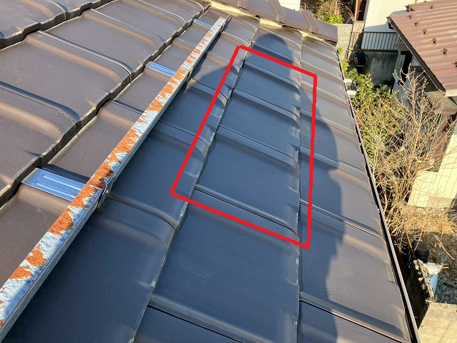 仙台市太白区 強風でズレた数枚の屋根瓦を再固定