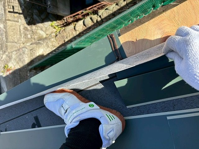 仙台市太白区 物置屋根カバー工事 軒先水切り板金