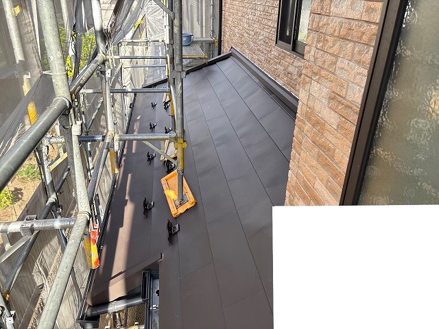  仙台市宮城野区-1階屋根カバー工事完工