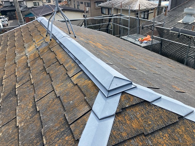 仙台市宮城野区 屋根カバー工事 雪止め金具解体