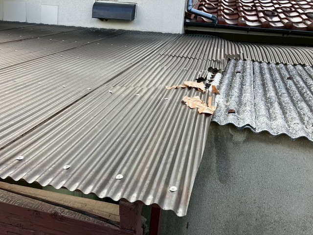 仙台市宮城野区　ポリカ波板交換工事前