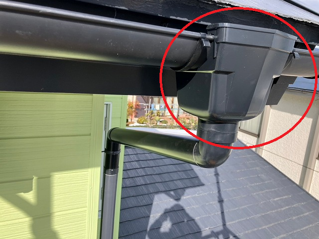 仙台市泉区 外れた軒樋 集水器