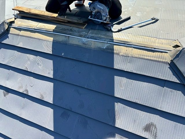 仙台市泉区 換気棟取り付け工事 棟板金解体・撤去