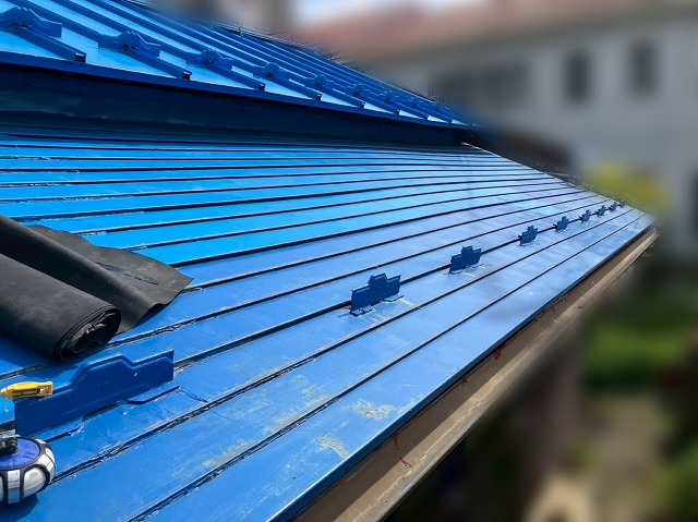 仙台市若林区-屋根カバー工事完工前