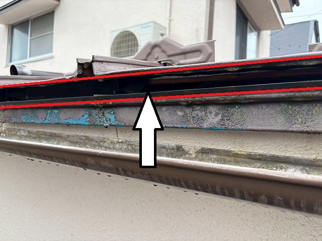 仙台市青葉区 現地調査 金属屋根 屋根材に隙間