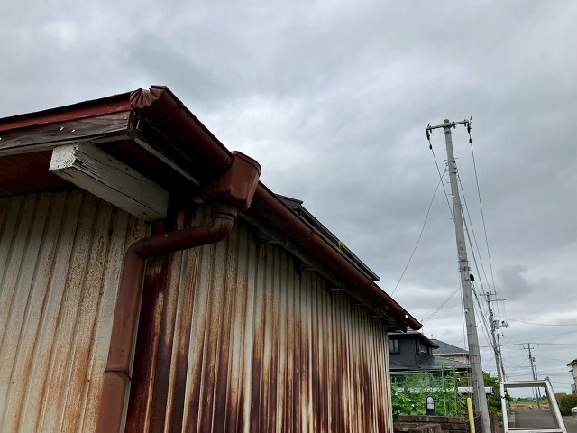 岩沼市-雨樋とポリカ波板の現地調査
