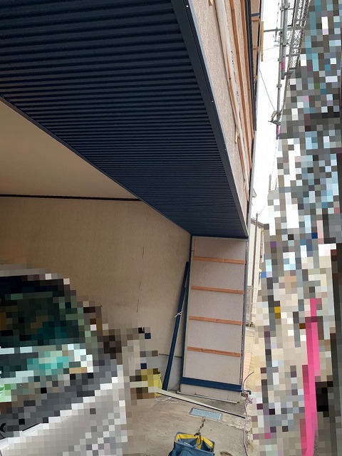 SGLガルバリウム鋼板　カバー工事　軒天