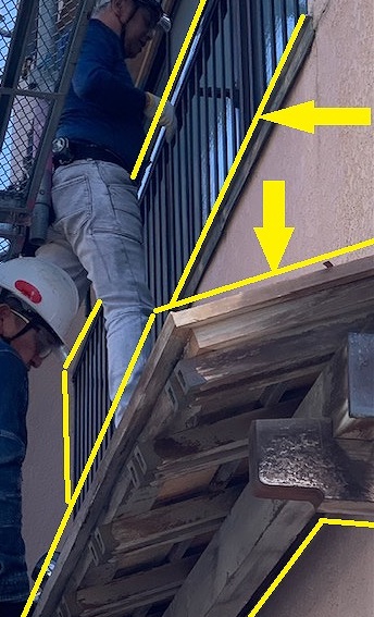 カバー工事　手摺　小屋根　撤去