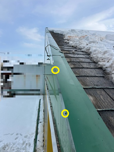 ケラバ板金取り付けビスで固定