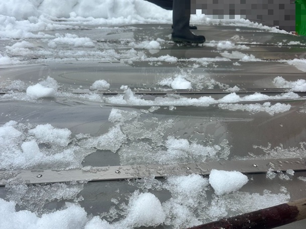 雪をずらしました