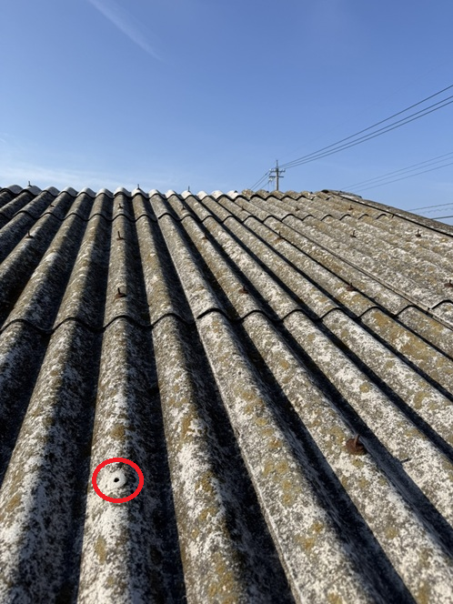 フックボルトの浮きや外れ