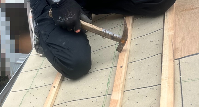 防水シートと瓦桟設置