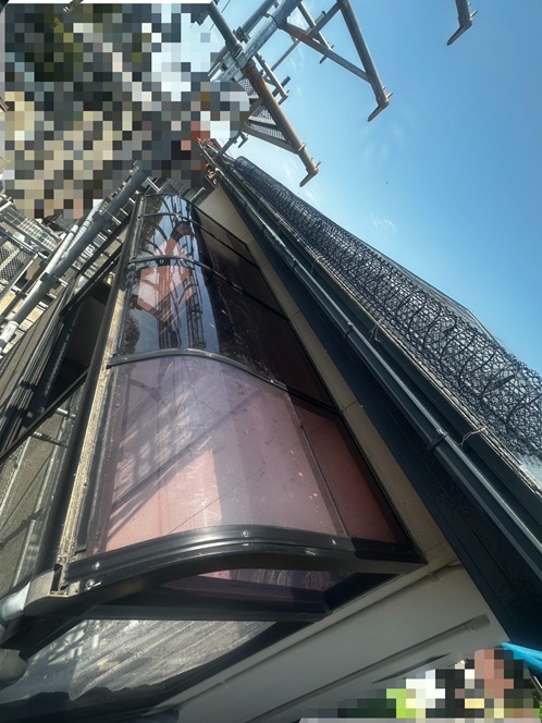 新しいパネルを固定