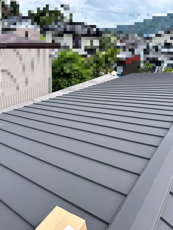 雪止めを設置します