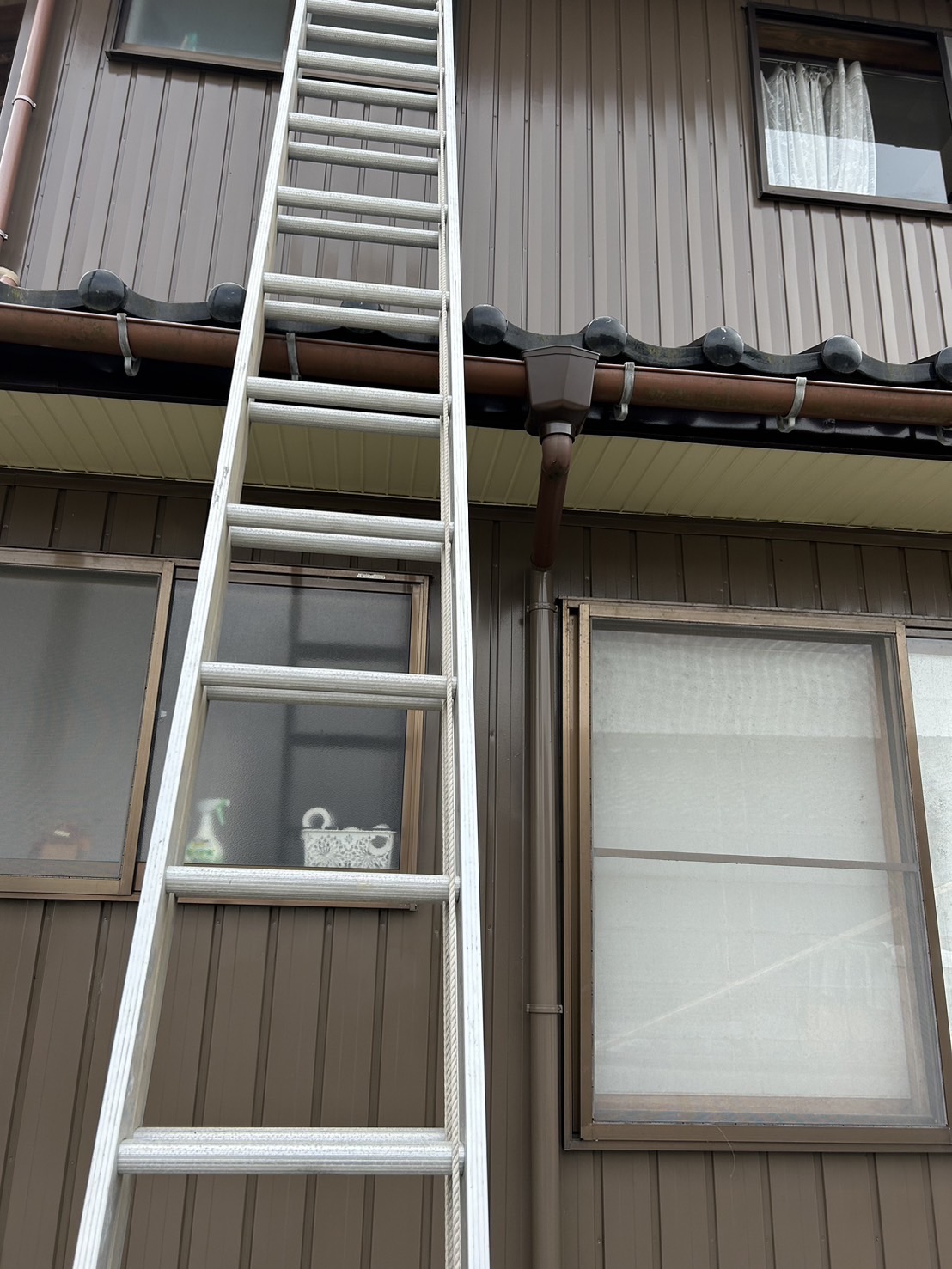 雨どい割れた集水器交換