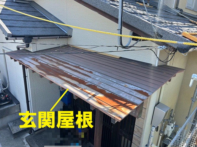 玄関屋根張り替え