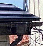 雪害　割れた　集水器