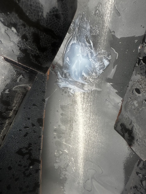 コーキングで応急処置