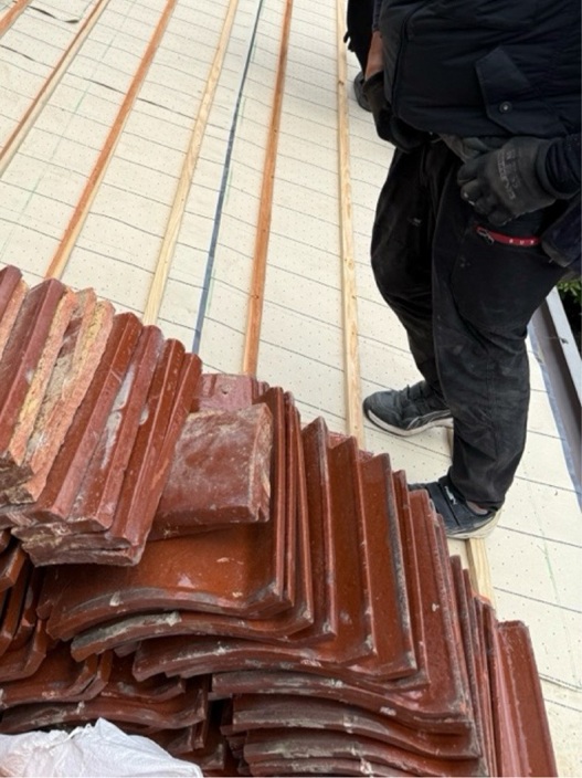 桟木を固定しています