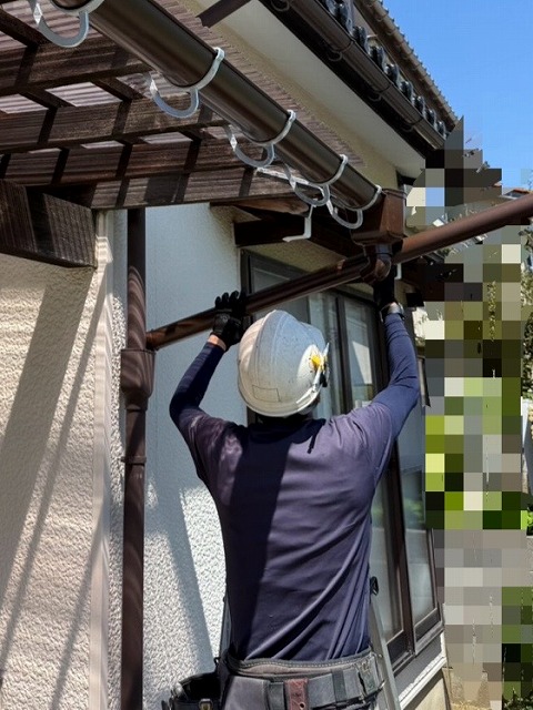 雪害　呼軒破損　施工中