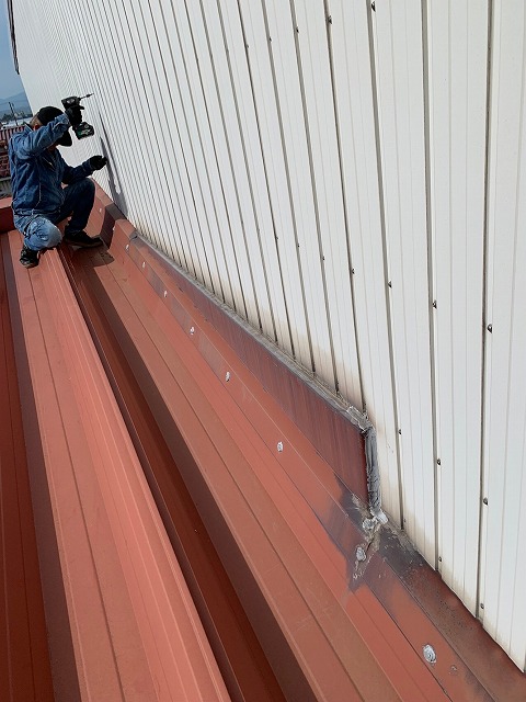 雨漏り　工場　施工前