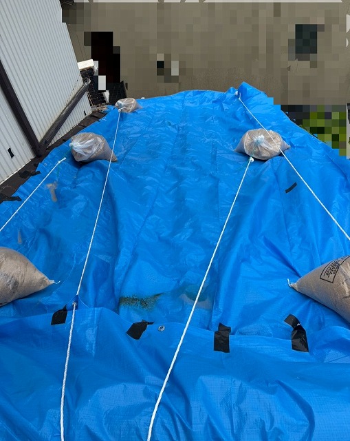 瓦屋根　ブルーシート養生　地震