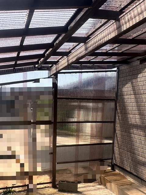 車庫　ポリカ壁面　張替え　施工後