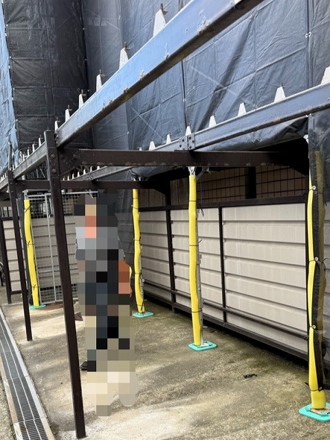 マンション　駐輪場　腰パネル　脱着工事