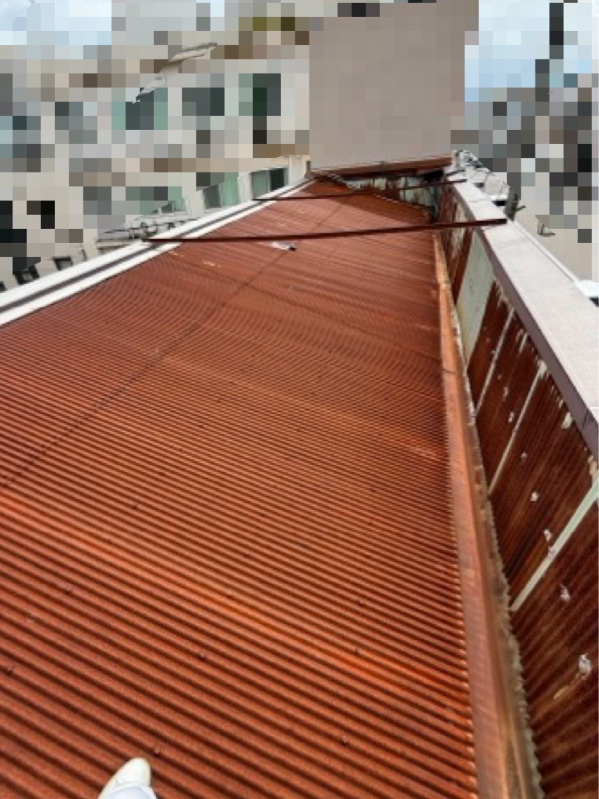波トタン　屋根・パラペット・谷樋　葺き替え