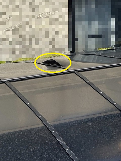 カーポート　屋根パネル　割れとたわみ