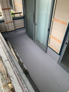 FRP（ガラス繊維強化プラスチック）を使用した防水工事施工完了