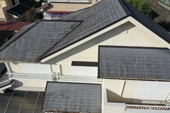 上から見た屋根の写真