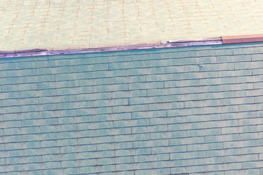 上から見た屋根の写真