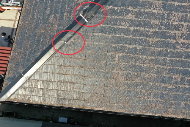 瀬戸市　棟のずれ、瓦にひび