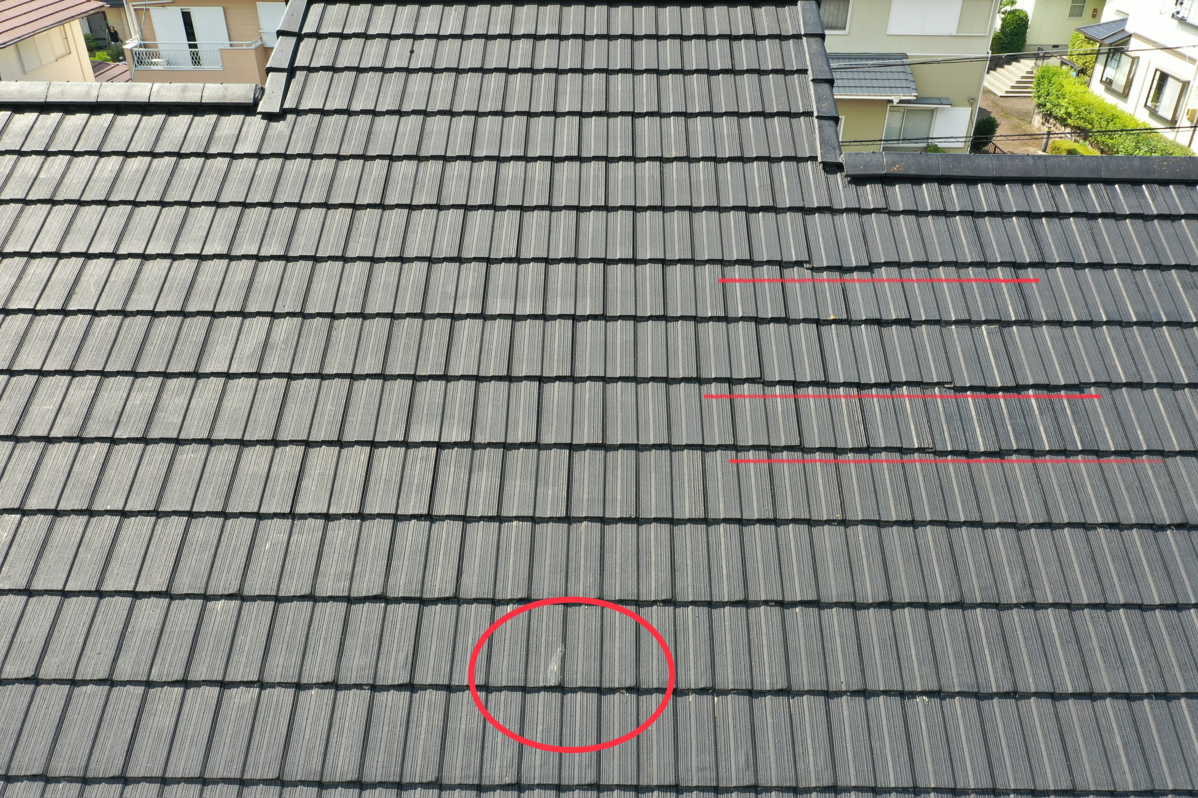 多治見市　瓦のずれ