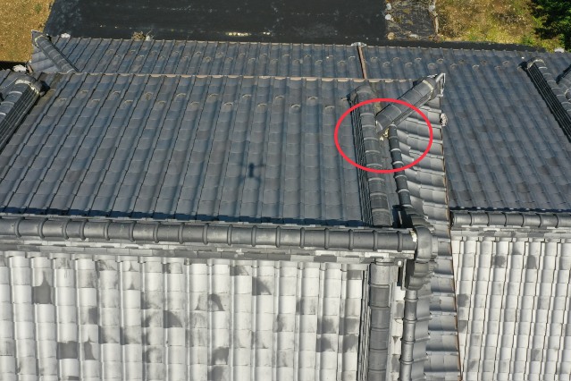 多治見市大薮町　瓦のずれ