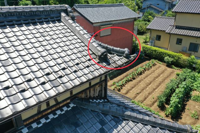 多治見市大薮町　瓦のずれ