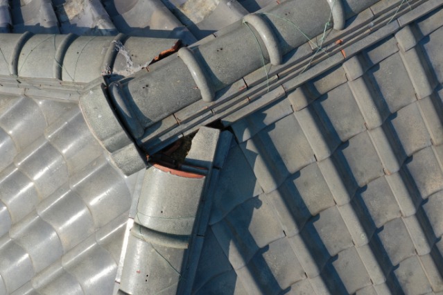 尾張旭北山町　瓦ずれ