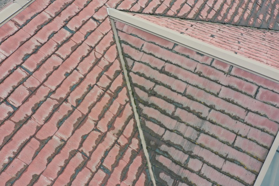 上から見た屋根の写真