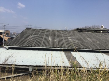 上からみた屋根の写真