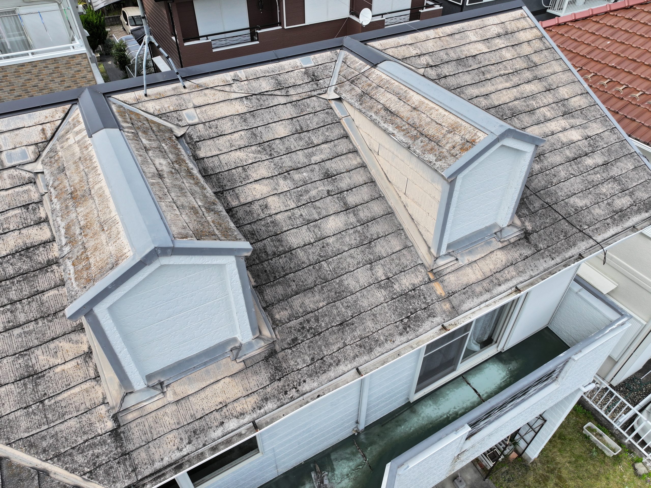 屋根の劣化の写真