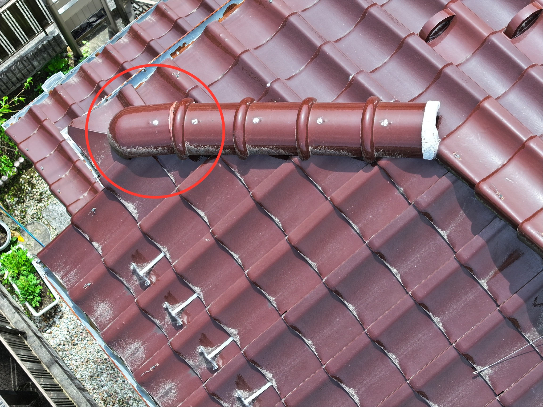 棟のズレている写真