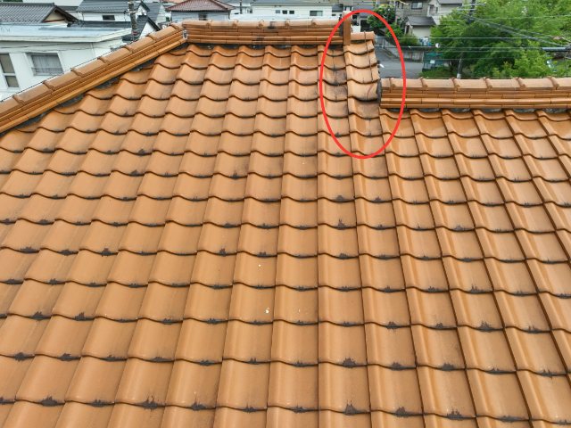 多治見市北丘町　瓦のずれ