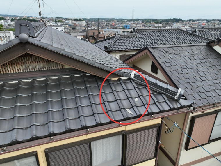 漆喰が取れている写真