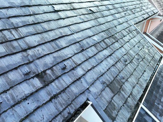 美濃加茂市　瓦の劣化