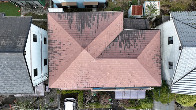 スレート屋根　ドローン撮影　全景
