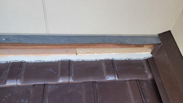 南蛮漆喰を塗り込み