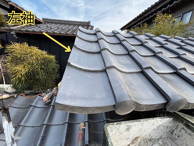可児市御嵩町にて門の葺き替え工事 左袖瓦施工