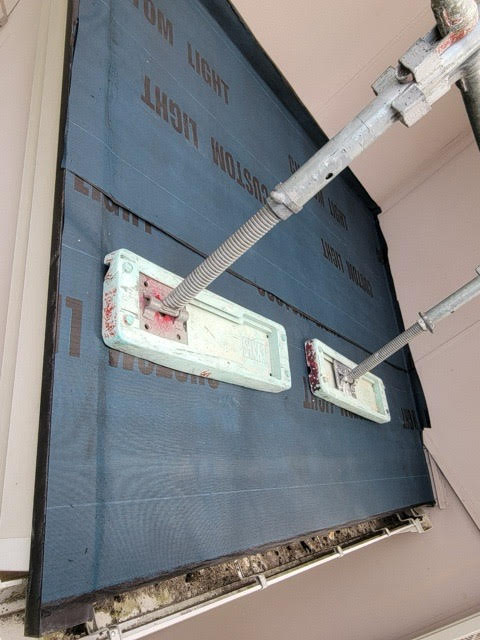 粘着ルーフィング張りは難易度が高いです